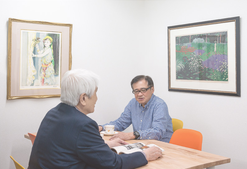 対談の様子の写真